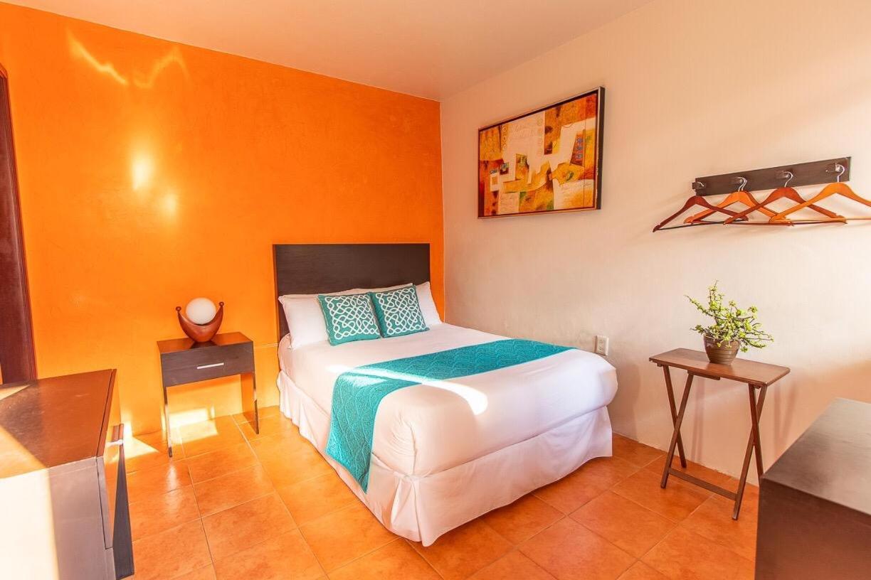 Hotel Dona Juana Тлакотаплан Екстериор снимка